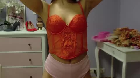 Emilly online show from January 14, 2025, 10:48 am