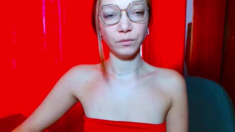 Emilly online show from February 4, 2026, 6:41 am