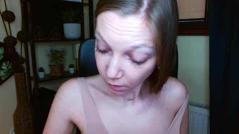 Emilly online show from March 13, 2026, 6:42 am