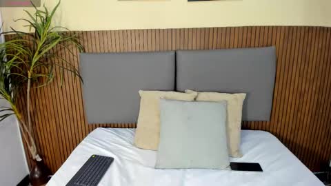 emillyharper_ online show from October 6, 2025, 3:37 am