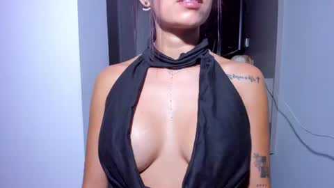 Snapshot of emillyhils1 chatting on June 15, 2026, 3:53 am emilly online show from June 15, 2026, 3:53 am