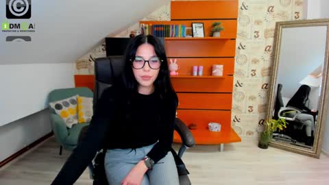 Snapshot of emillytaylor chatting on January 29, 2025, 10:58 am EmillyTaylor online show from January 29, 2025, 10:58 am