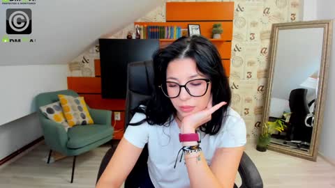 Snapshot of emillytaylor chatting on February 5, 2025, 10:51 am EmillyTaylor online show from February 5, 2025, 10:51 am