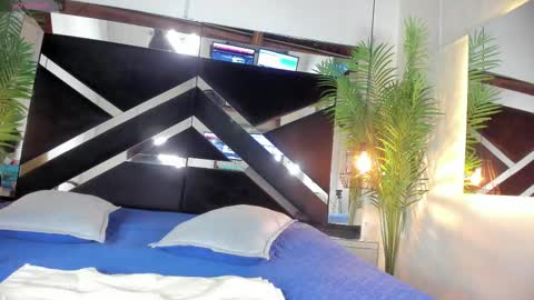 Emily  online show from February 22, 2025, 11:02 am