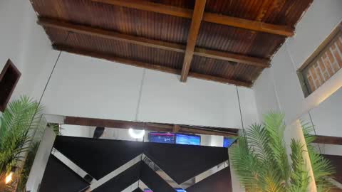 Emily  online show from September 18, 2025, 11:12 am