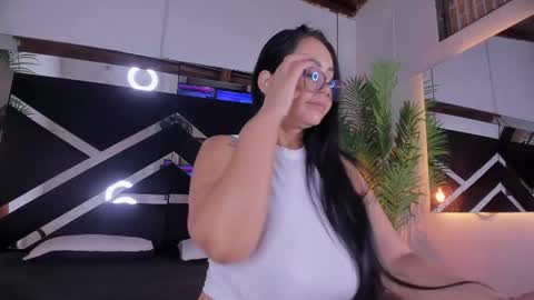 Emily  online show from October 31, 2025, 11:00 am