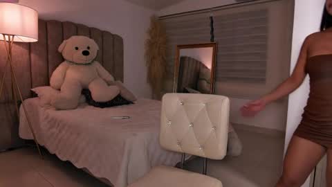  emily valentina     online show from May 28, 2026, 1:47 am