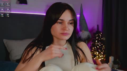 Emily   Cute online show from December 13, 2024, 5:32 pm