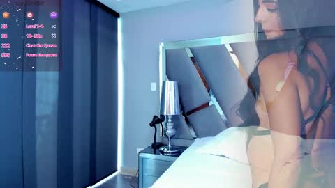 emily_bae online show from January 28, 2025, 6:39 pm