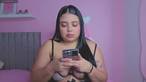 Snapshot of emily_cooper20_ chatting on November 21, 2025, 12:21 am Emily online show from November 21, 2025, 12:21 am