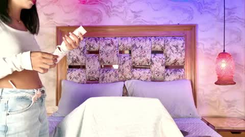 emily_dempsey online show from April 9, 2026, 7:19 pm