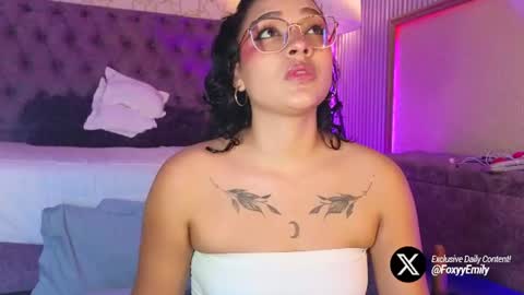 Snapshot of emily_foxyy chatting on July 19, 2026, 6:55 pm Emily online show from July 19, 2026, 6:55 pm