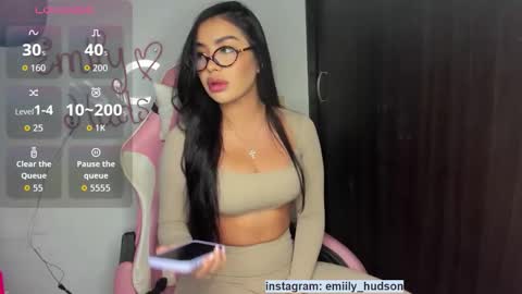 Snapshot of emily_huddson_ chatting on October 28, 2025, 3:21 am independet model online show from October 28, 2025, 3:21 am