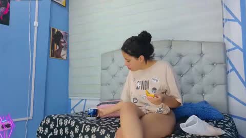 Snapshot of emily_jhons2 chatting on November 11, 2025, 12:16 pm Emily jhon online show from November 11, 2025, 12:16 pm