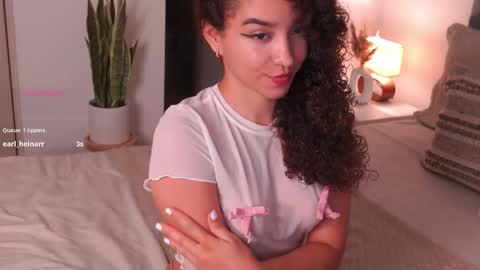 Juliana online show from November 23, 2025, 12:43 am