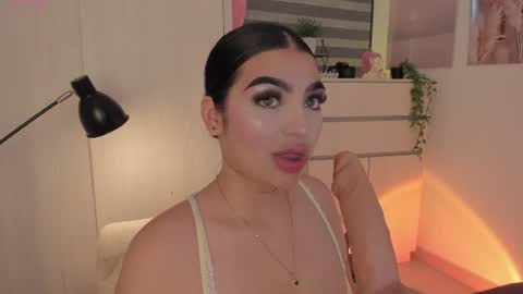 Snapshot of emily_kenner chatting on July 15, 2026, 12:43 pm EmilyKenner Independent model online show from July 15, 2026, 12:43 pm