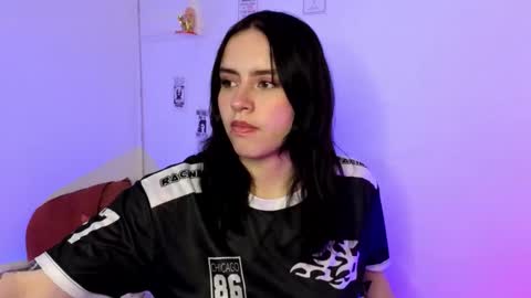 Emily Lindey online show from February 14, 2026, 4:42 am