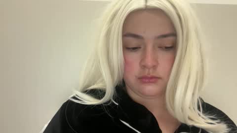 emily_morning_dew online show from February 11, 2026, 4:39 am