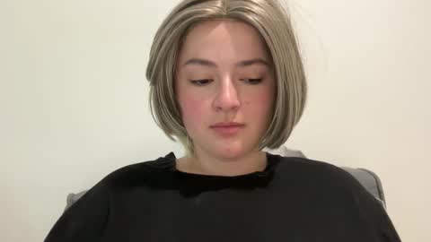emily_morning_dew online show from May 18, 2026, 3:57 am