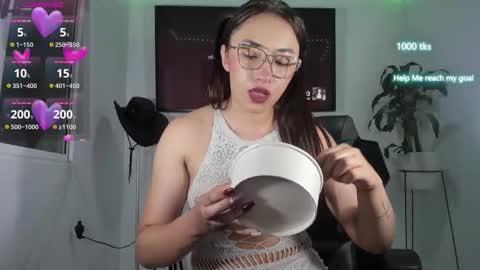 Snapshot of emily_palmeer chatting on October 20, 2025, 10:16 am emily_palmeer online show from October 20, 2025, 10:16 am