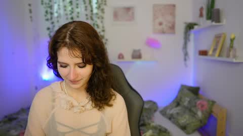 emily_paris18 online show from June 5, 2026, 1:39 pm