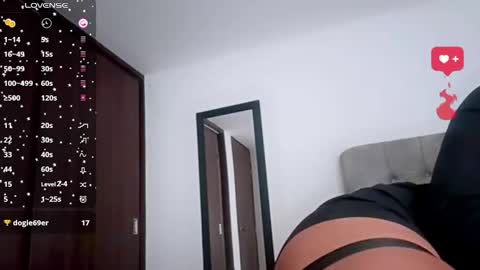 Snapshot of emily_rosse9 chatting on October 31, 2025, 7:48 pm emily_rosse9 online show from October 31, 2025, 7:48 pm