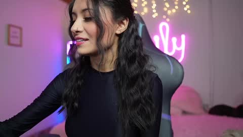 Snapshot of emily_smitt chatting on January 17, 2025, 8:00 pm emily_smitt online show from January 17, 2025, 8:00 pm