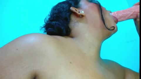 Snapshot of emily_sweet_23 chatting on November 16, 2025, 1:11 am Liss online show from November 16, 2025, 1:11 am