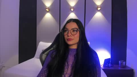 emily_tolson online show from May 20, 2026, 7:53 pm