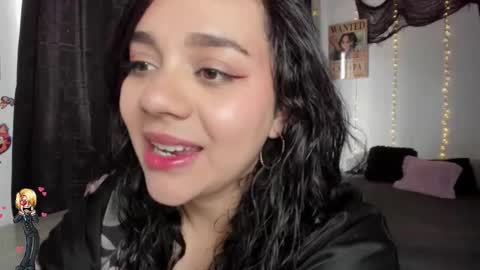 Snapshot of emily_vader chatting on November 19, 2025, 5:24 pm emily_vader online show from November 19, 2025, 5:24 pm