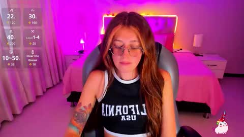 emily_warren__ online show from January 8, 2026, 8:55 pm