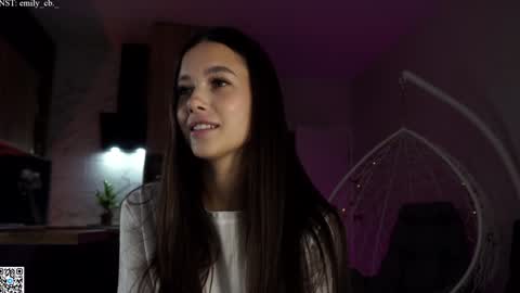 emilybatee online show from September 23, 2025, 6:22 pm