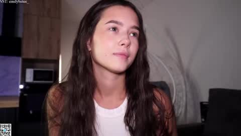 emilybatee online show from May 15, 2026, 5:53 pm