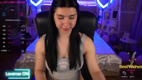 Snapshot of emilycandys chatting on February 4, 2025, 12:55 pm Emy online show from February 4, 2025, 12:55 pm