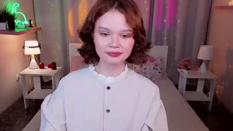 Snapshot of emilychaves chatting on June 18, 2026, 9:25 am Emilyhaves online show from June 18, 2026, 9:25 am