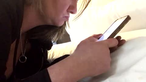 Snapshot of emilyclear chatting on May 19, 2026, 11:44 pm emilyclear online show from May 19, 2026, 11:44 pm