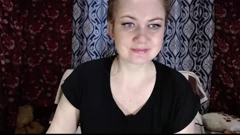 Snapshot of emilydoth chatting on March 1, 2025, 3:32 am EmilyDoth online show from March 1, 2025, 3:32 am