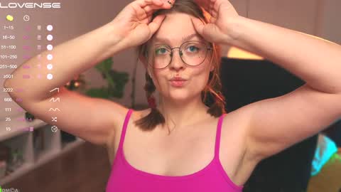 Snapshot of emilyforelsket chatting on December 23, 2024, 1:03 pm Emily online show from December 23, 2024, 1:03 pm