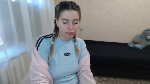 emilyfork online show from April 20, 2026, 6:27 am