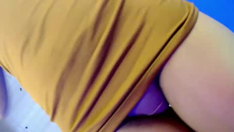 Snapshot of emilyfuckers chatting on January 18, 2025, 12:35 am ariane online show from January 18, 2025, 12:35 am