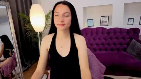 emilygreyy__ online show from June 7, 2026, 6:33 pm