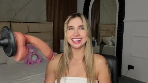 Emily Hendrix online show from February 15, 2025, 8:54 pm