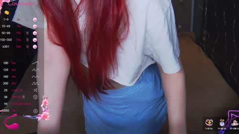 Snapshot of emilykents chatting on March 5, 2025, 1:42 am EmilyKents online show from March 5, 2025, 1:42 am