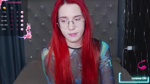 Snapshot of emilykents chatting on October 9, 2025, 2:31 am EmilyKents online show from October 9, 2025, 2:31 am