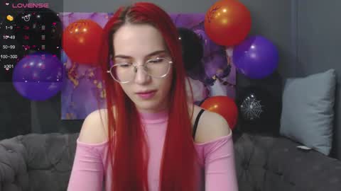 Snapshot of emilykents chatting on October 28, 2025, 1:31 am EmilyKents online show from October 28, 2025, 1:31 am