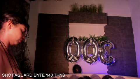 Snapshot of emilylittle chatting on January 11, 2025, 5:10 am emmy i see you 6pm online show from January 11, 2025, 5:10 am