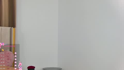 Snapshot of emilynovaa1 chatting on May 28, 2026, 6:49 pm emilynovaa1 online show from May 28, 2026, 6:49 pm