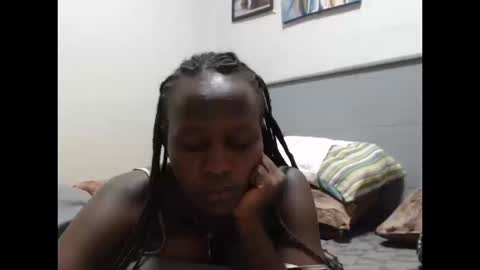 Emilly online show from March 12, 2026, 11:00 pm