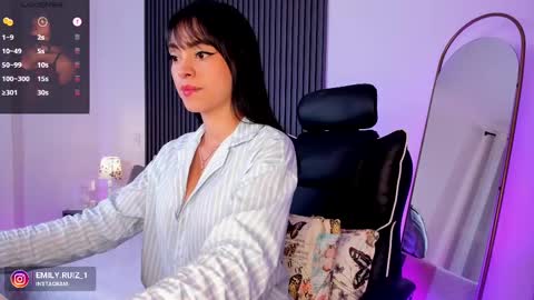 Snapshot of emilyruiz1 chatting on February 18, 2025, 11:33 am Emily online show from February 18, 2025, 11:33 am