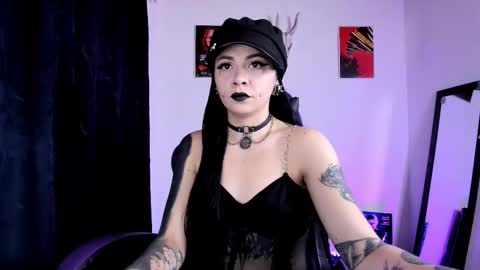  Emily Support me to have 100 likes plx online show from September 28, 2025, 9:53 pm